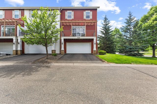 11941 Emery Village Drive N 2101, Champlin, MN 55316