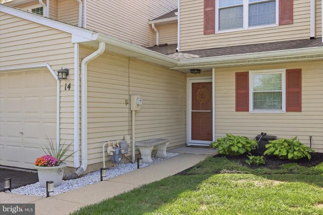 14 HATTARAS CT, Bordentown, NJ 08505