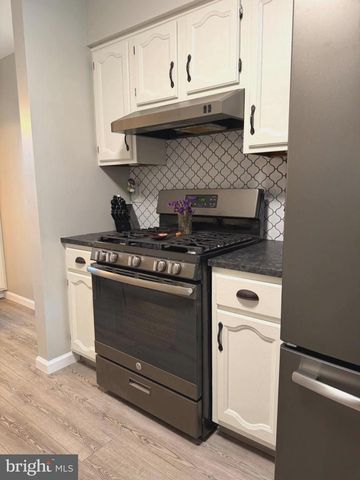 14 HATTARAS CT, Bordentown, NJ 08505