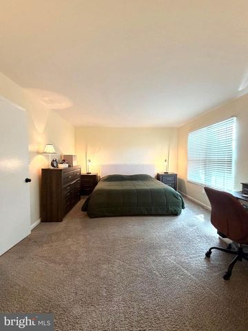 14 HATTARAS CT, Bordentown, NJ 08505