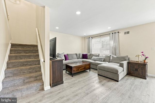 14 HATTARAS CT, Bordentown, NJ 08505