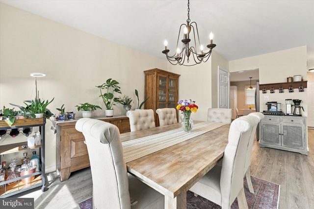 14 HATTARAS CT, Bordentown, NJ 08505