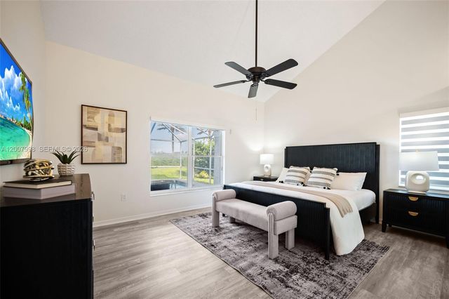 131 NW 187th Ave, Pembroke Pines, FL 33029