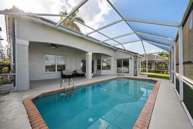131 NW 187th Ave, Pembroke Pines, FL 33029