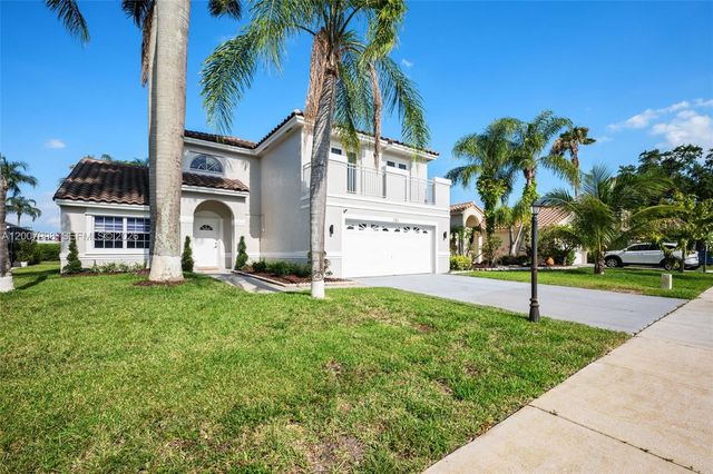 131 NW 187th Ave, Pembroke Pines, FL 33029