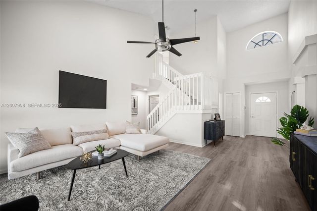 131 NW 187th Ave, Pembroke Pines, FL 33029