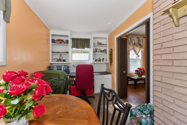 1648 Randolph Road, Schenectady, NY 12308