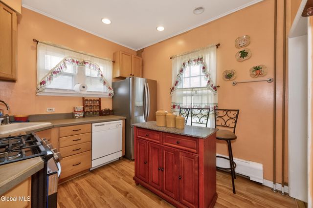 1648 Randolph Road, Schenectady, NY 12308
