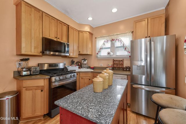 1648 Randolph Road, Schenectady, NY 12308
