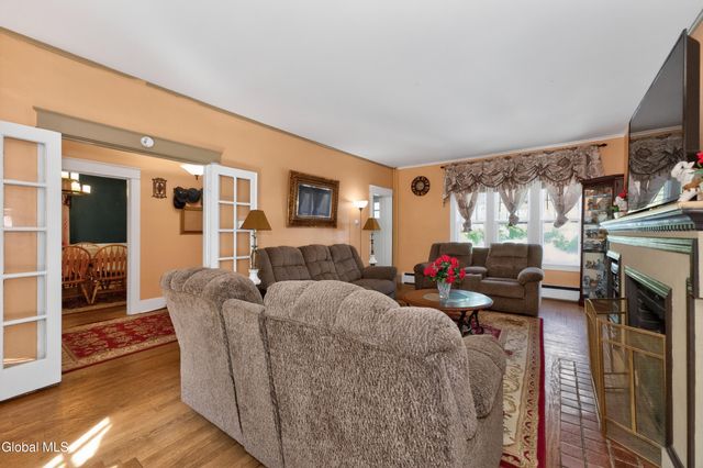 1648 Randolph Road, Schenectady, NY 12308