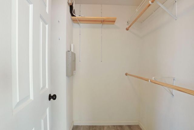 988 Padbury Ct, Galt, CA 95632