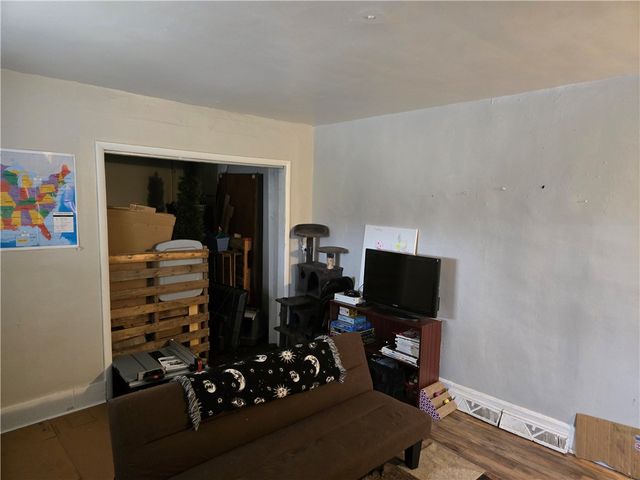 116 S Ashland Ave, New Castle, PA 16102