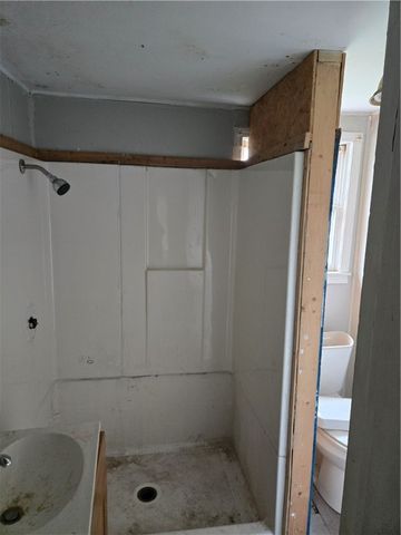 116 S Ashland Ave, New Castle, PA 16102