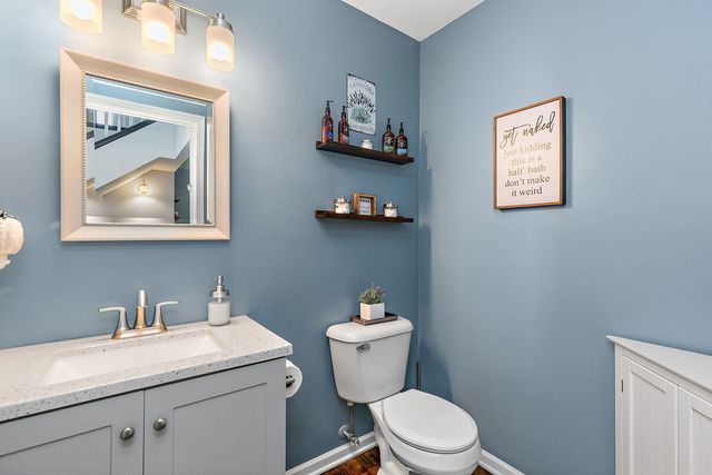 728 Brighton Circle, Port Barrington, IL 60010