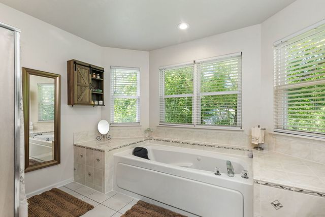 728 Brighton Circle, Port Barrington, IL 60010