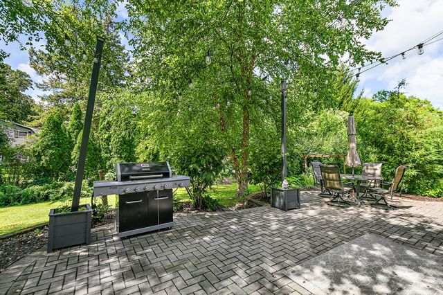 728 Brighton Circle, Port Barrington, IL 60010