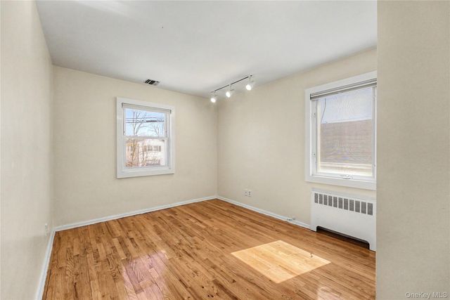 567 Oxford Road, Cedarhurst, NY 11516