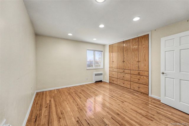 567 Oxford Road, Cedarhurst, NY 11516