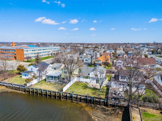 567 Oxford Road, Cedarhurst, NY 11516