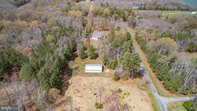 8662 SANDY BEACH LN, King George, VA 22485