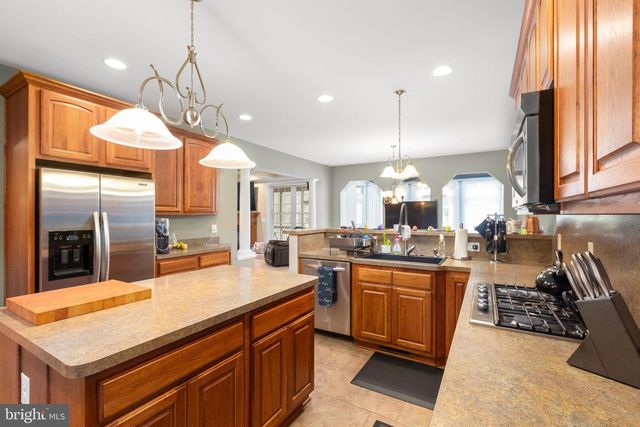 8662 SANDY BEACH LN, King George, VA 22485