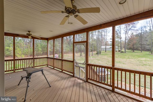 8662 SANDY BEACH LN, King George, VA 22485