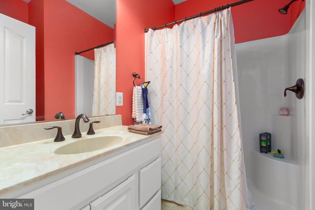 8662 SANDY BEACH LN, King George, VA 22485