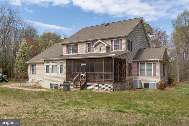 8662 SANDY BEACH LN, King George, VA 22485