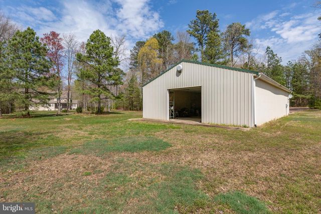 8662 SANDY BEACH LN, King George, VA 22485