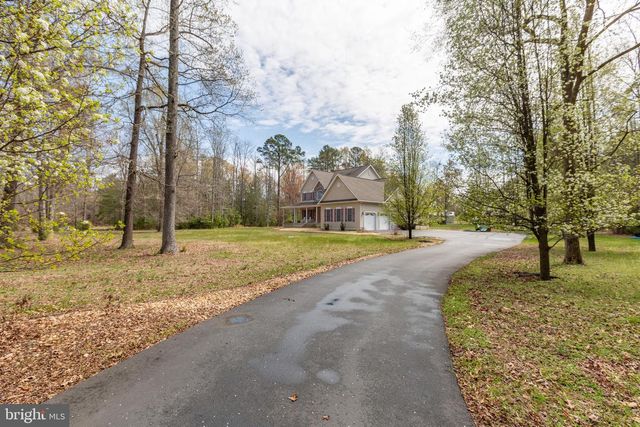 8662 SANDY BEACH LN, King George, VA 22485