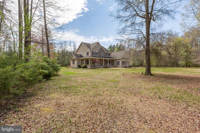 8662 SANDY BEACH LN, King George, VA 22485