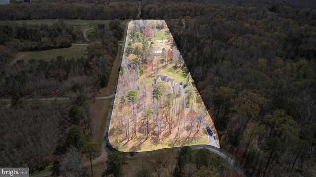 8662 SANDY BEACH LN, King George, VA 22485