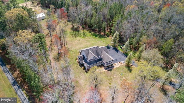8662 SANDY BEACH LN, King George, VA 22485