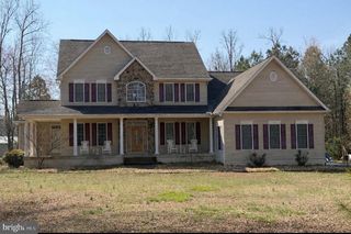 8662 SANDY BEACH LN, King George, VA 22485