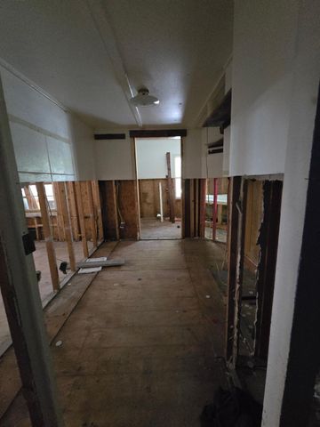 15 Caney Court, Huntsville, TX 77320