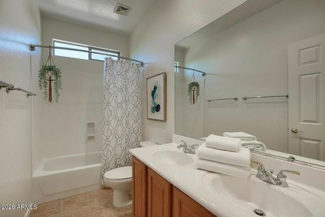 2982 E BOSTON Street, Gilbert, AZ 85295