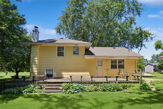 4405 73rd Street, Urbandale, IA 50322