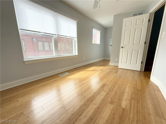 1257 W 76th Street, Cleveland, OH 44102