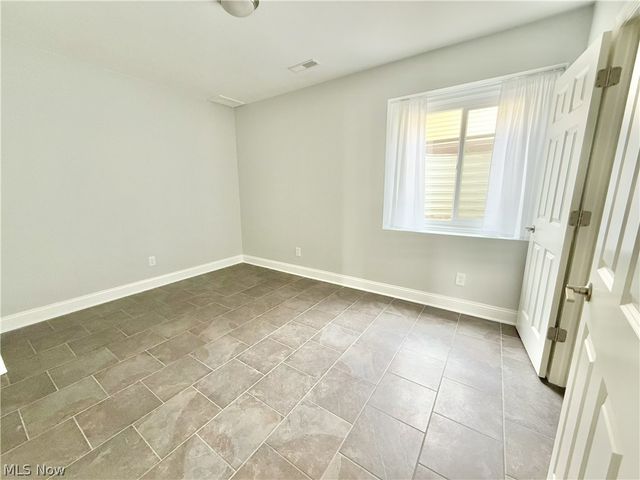 1257 W 76th Street, Cleveland, OH 44102