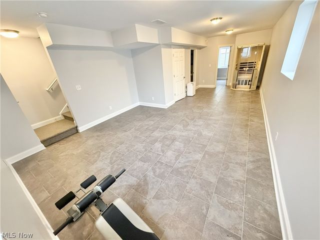 1257 W 76th Street, Cleveland, OH 44102