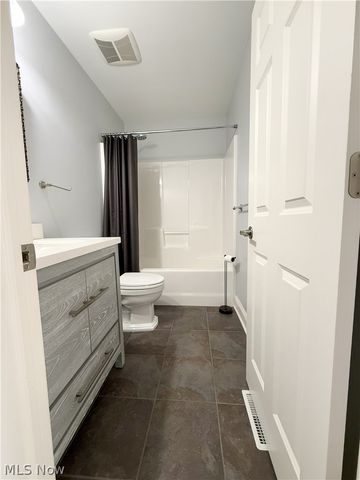 1257 W 76th Street, Cleveland, OH 44102