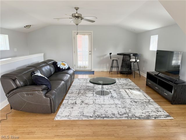 1257 W 76th Street, Cleveland, OH 44102