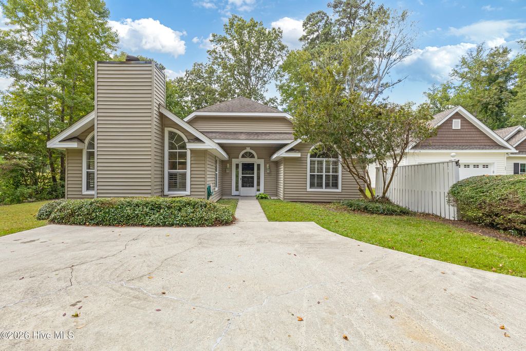 9 Court 3 Northwest Drive, Carolina Shores, NC 28467