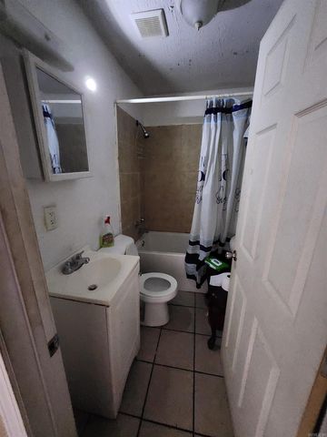 4401 W 18TH, Little Rock, AR 72204