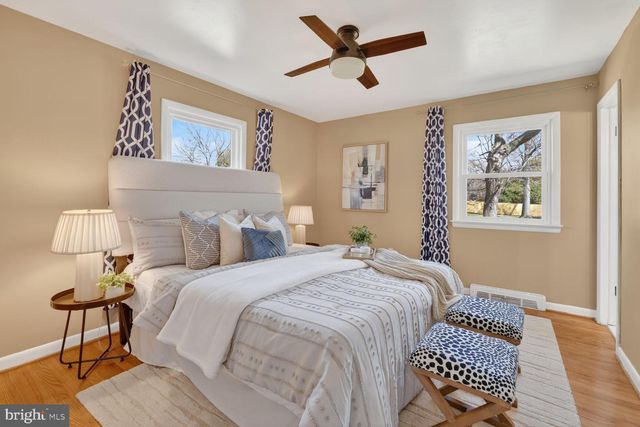 3229 MAGNOLIA AVE, Falls Church, VA 22041