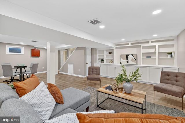 3229 MAGNOLIA AVE, Falls Church, VA 22041