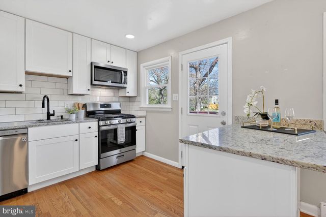 3229 MAGNOLIA AVE, Falls Church, VA 22041