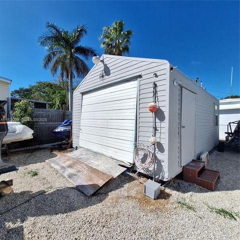 256 Lee Avenue, Key Largo, FL 33037