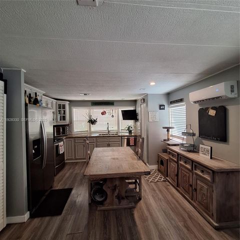 256 Lee Avenue, Key Largo, FL 33037