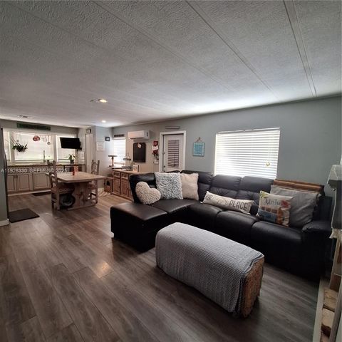 256 Lee Avenue, Key Largo, FL 33037